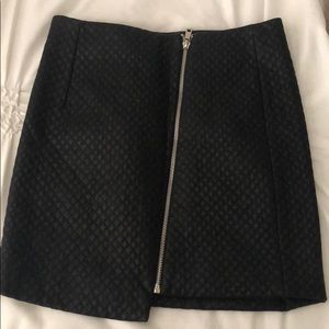 Leather zippered skirt